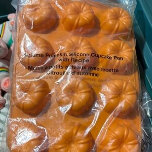 Autumn, pumpkin silicone cupcake pan